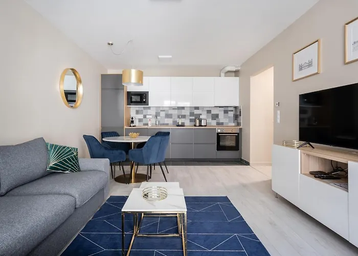 Navy Angel With Balcony شقة بودابست