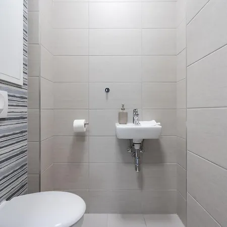 公寓 Navy Angel With Balcony