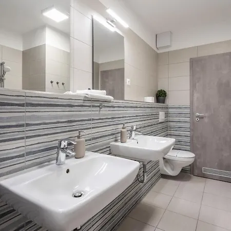 Navy Angel With Balcony 公寓 *